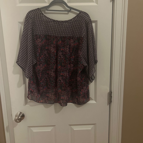 Top - Picture 3 of 3